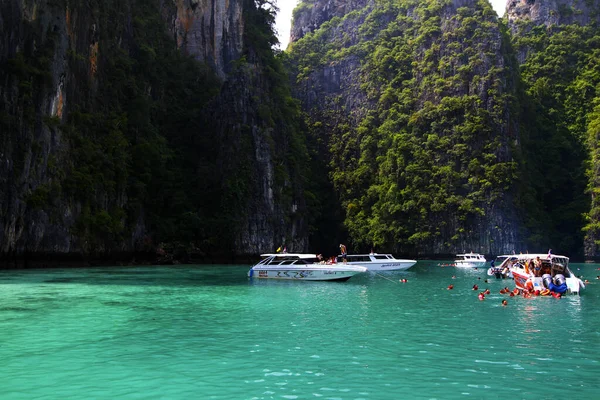 Krabi Thailand Dezember 2020 Viele Speedboote Parken Oder Schwimmen Und — Stockfoto