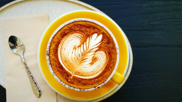 Vista Superior Taza Arte Latte Café Capuchino Poner Bandeja Con —  Fotos de Stock