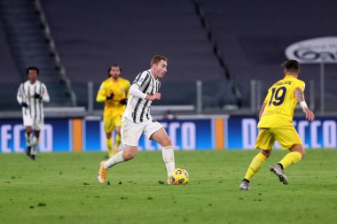 Torino, İtalya. 21 Kasım 2020. Juventus FC 'den Dejan Kulusevski, Juventus Fc ile Cagliari Calcio arasında oynanan Serie A karşılaşmasında.   