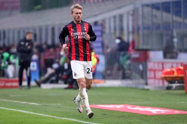 Milano, İtalya. 29 Kasım 2020. Ac Milan 'dan Simon Kjaer A serisi maçında Ac Milan ve Acf Fiorentina arasında.