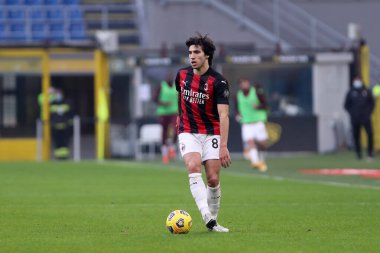 Milano, İtalya. 29 Kasım 2020. Serie A karşılaşmasında Milan 'dan Sandro Tonali ile Ac Milan ve Acf Fiorentina arasında.
