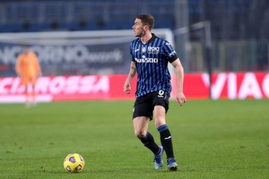 Milano, İtalya. 13 Aralık 2020. Atalanta Bergamasca Calcio 'dan Robin Gosens, Atalanta Bergamasca Calcio ile Acf Fiorentina arasındaki A maçı sırasında.