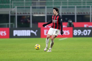 Milano, 12 Ocak 2020. Ac Milan 'dan Sandro Tonali Coppa Milan ve Torino Fc arasında oynanan İtalya maçında 