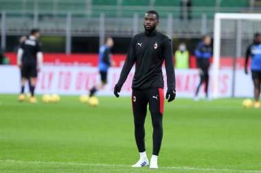 Milano, İtalya. 23 Ocak 2021 'de. Ac Milan 'dan Fikayo Tomori, Ac Milan ve Atalanta Bergamasca Calcio arasında oynanan Serie A karşılaşmasında.