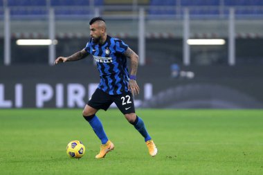 Milano, İtalya. 22. Fabruary 2021. Fc Internazionale 'den Arturo Vidal Coppa Italia yarı final ilk ayak maçında Fc Internazionale ve Juventus Fc.