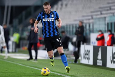 Torino, İtalya. 09. Piyade 2021. Fc Internazionale 'den Milan Skriniar, Coppa Italia yarı final maçında Juventus Fc ve Fc Internazionale arasında.