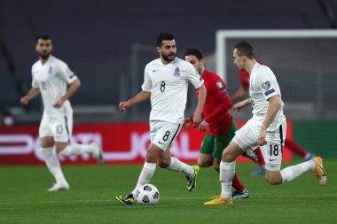 Torino, 24 Mart 2021. Azerbaycan 'dan Emin Makhmudov, 2022 FIFA Dünya Kupası elemeleri sırasında Portekiz ve Azerbaycan arasında oynanan karşılaşmada.