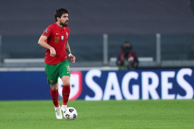 Torino, 24 Mart 2021. Portekizli Ruben Neves, 2022 FIFA Dünya Kupası elemeleri sırasında Portekiz ve Azerbaycan arasında oynanan karşılaşmada.