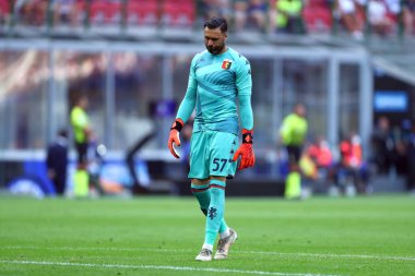 Milano, 21 Ağustos 2021. Cenova Cfc 'den Salvatore Sirigu, Stadio Giuseppe Meazza' da Fc Internazionale ve Cenova Cfc arasında oynanan Serie A karşılaşmasında .