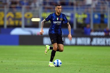 Milano, 21 Ağustos 2021. Fc Internazionale 'den Matias Vecino, Fc Internazionale ve Cenova Cfc arasında oynanan Serie A karşılaşmasında.