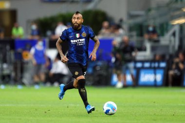 Milano, 21 Ağustos 2021. Fc Internazionale 'den Arturo Vidal, Fc Internazionale ve Cenova Cfc arasında oynanan Serie A karşılaşmasında.