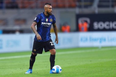 Milano, 21 Ağustos 2021. Fc Internazionale 'den Arturo Vidal, Fc Internazionale ve Cenova Cfc arasında oynanan Serie A karşılaşmasında.