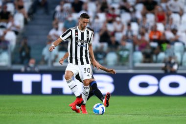Torino, 14 Ağustos 2021. Juventus Fc 'den Rodrigo Bentancur Juventus Fc ve Atalanta Bergamasca Calcio arasındaki dostluk maçı sırasında .