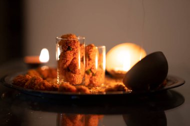 Sarı çiçekli Diya