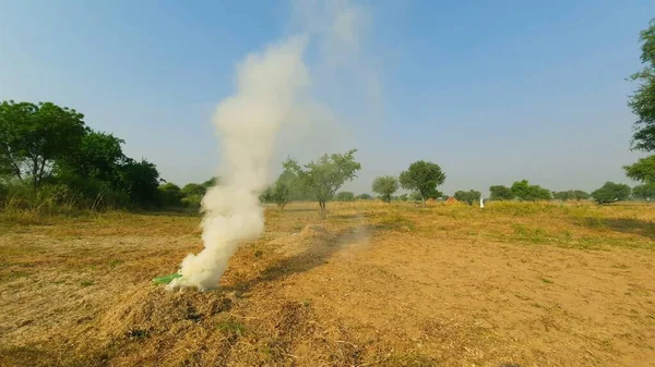 Tarlalarda tarım atıklarının yakılmasından kaynaklanan hava kirliliği