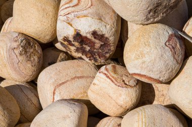 Çakıl taşı dekoratif kahverengi yuvarlak büyük boyut.