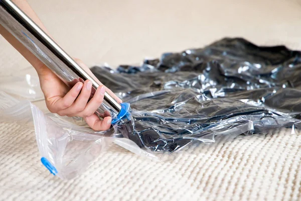 vacuum bag for clothes, vacuum process