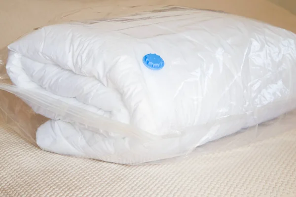 Elbiseler için süpürge torbası, elektrik süpürgesi. vakum giysi deposu sıkıştırılmış paket