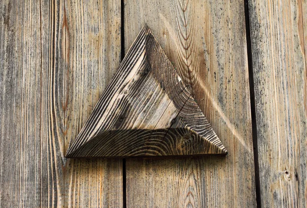 Eski kurulları orta üçgen ile doku