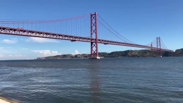 Bela Vista Aérea Ponte Suspensa Abril Lisboa Portugal Incríveis Imagens — Vídeo de Stock