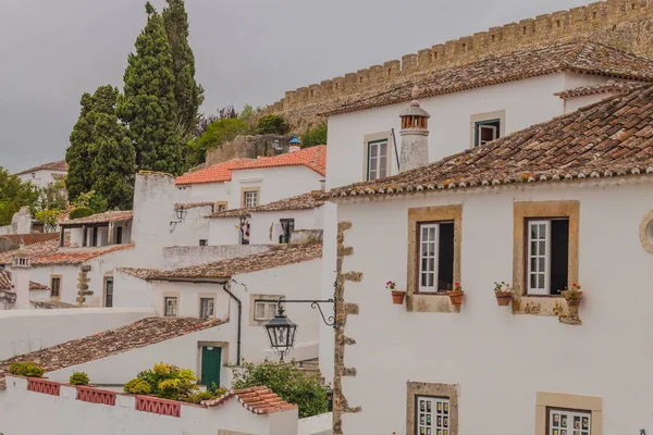 Obidos Portugal 2020 Tiendas Recuerdos Coloridas Calles Estrechas Ciudad Medieval — Foto de Stock