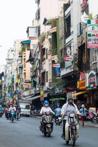 Chi Minh City Wietnam 2019 Kolorowa Perspektywa Ulicy Bui Vien — Zdjęcie stockowe