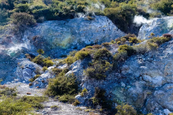 Paisaje Geotérmico Con Manantiales Lodo Hirviendo Azufre Debido Actividad Volcánica —  Fotos de Stock