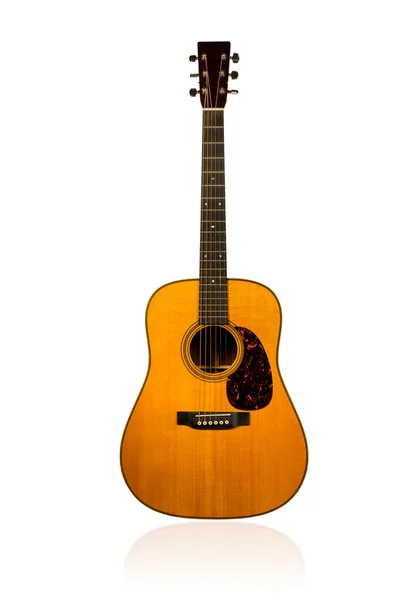 klasik kahverengi akustik gitar