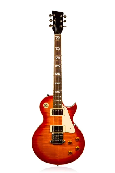 kahverengi elektro gitar ile yastık