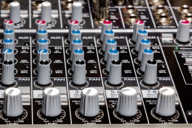 ses karıştırıcı