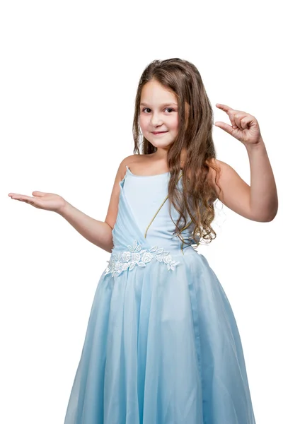Girl points to the small size — Stock Photo, Image