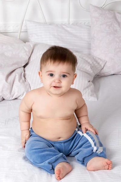 Portrait of a cute cheerful little boy — Stock Photo, Image