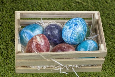 Mermer Paskalya yumurtaları