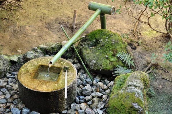 Japanese bamboo water fountain — Stock Photo, Image