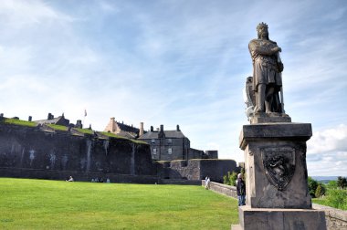 Robert bruce heykeli önünde stirling Kalesi, İskoçya