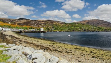 Ullapool, İskoçya 'nın Ross ve Cromarty bölgesinde Inverness' in 45 mil kuzeybatısında yer alan bir liman ve köydür..