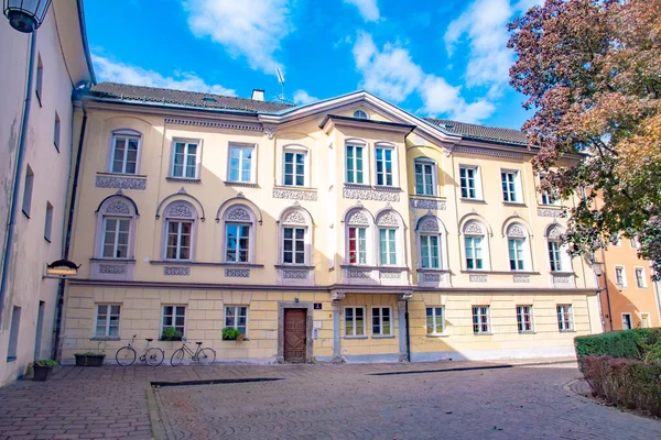 Vista Una Calle Del Centro Ciudad Tomado Innsbruck Austria Octubre — Foto de Stock