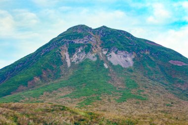 Rausu Dağı Japonya 'daki Hokkaido Adası, Shiretoko Geçidi' nden alındı.