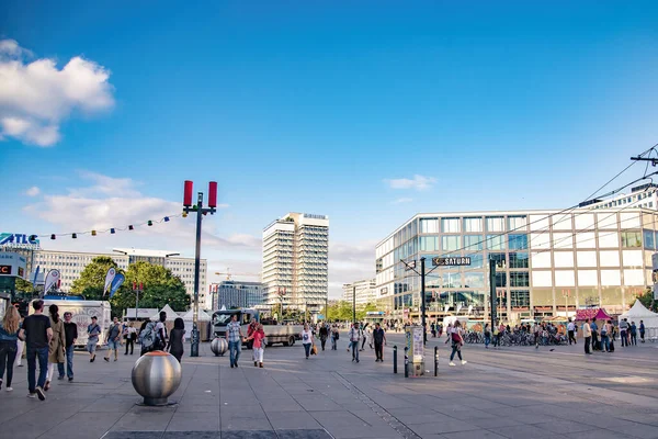 Alexanderplatz Είναι Μια Μεγάλη Δημόσια Πλατεία Και Συγκοινωνιακός Κόμβος Στην — Φωτογραφία Αρχείου