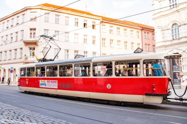 Prag tramvay ağı şehir merkezinin tüm bölgelerini kapsar ve banliyöye biraz mesafe kateder. 22 Temmuz 2016 'da Prag, Çek Cumhuriyeti' ne alındı.