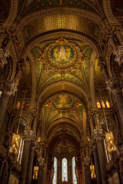 Lyon, Fransa - 19 Ağustos 2019. Notre-Dame de Fourviere Bazilikası, Lyon, Rhone-Alpes, Fransa.