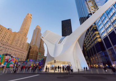 New York, ABD - 30 Kasım 2019. The Oculus, Aşağı Manhattan, New York, ABD 'deki Dünya Ticaret Merkezi Ulaşım Merkezi' nin en önemli parçası.