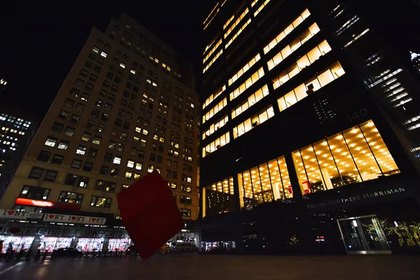 New York Usa 2019 November Éjszakai Nézet Red Cube Broadway — Stock Fotó