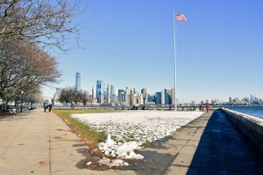 New York, ABD 'de okyanusa park et.