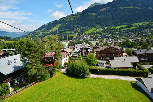 Kitzbuhel Österrike Juli 2017 Utsikt Över Kitzbuhel Staden Sett Utifrån — Stockfoto
