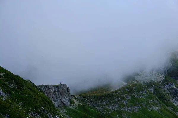 Increíble Camino Niebla Omu Peak Babele Omu Chalet Route Bucegi —  Fotos de Stock