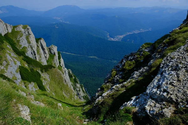 Increíble Paisaje Visto Desde Pico Caraiman Las Montañas Bucegi Cárpatos — Foto de Stock