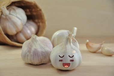 Uykuda ifade sarımsak.