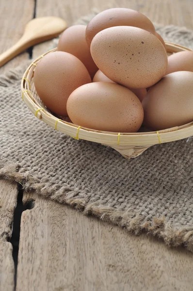 Eggs in bamboo basket. — Stock Photo, Image