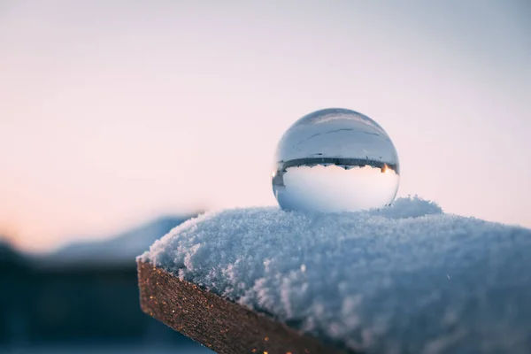 Glass Transparent Ball Snow Winter Sun Rays Reflection Severe Frost — Φωτογραφία Αρχείου